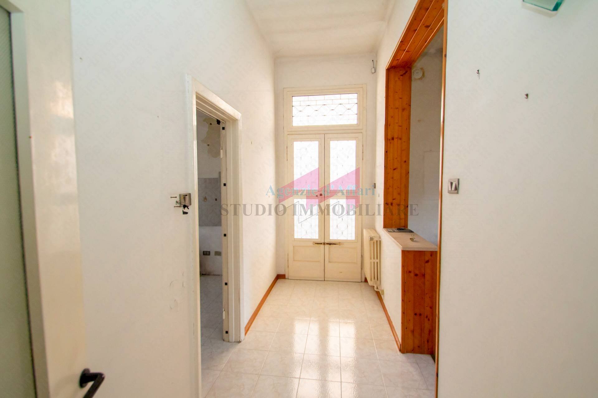 Foto 2 - Casa indipendente Via Marconi
 
33, Castelmassa - foto 2