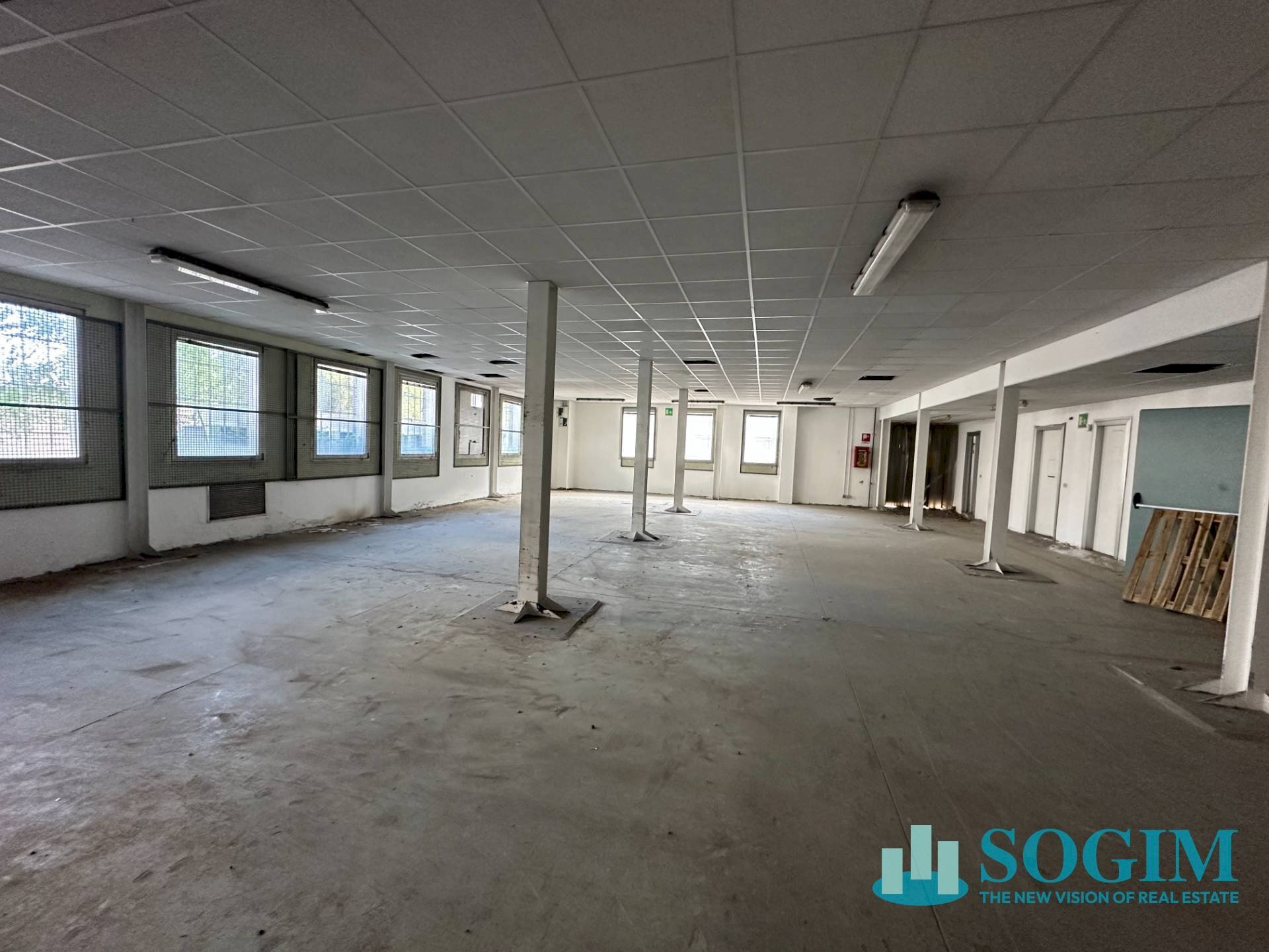 Foto 2 - Capannone Corso Italia
 
10, Peschiera Borromeo - foto 2