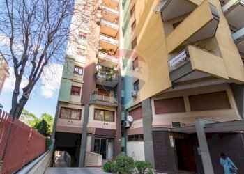 prospetto - Negozio Viale Leonardo Da Vinci
 
67, Palermo - foto 4