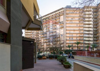 esterno - Negozio Viale Leonardo Da Vinci
 
67, Palermo - foto 6