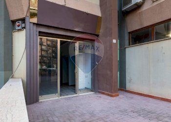 Terrazza - Negozio Viale Leonardo Da Vinci
 
67, Palermo - foto 17