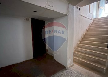 Scale - Shop Santeramo in Colle - photo 4