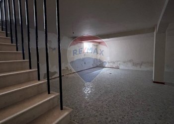 Scale - Shop Santeramo in Colle - photo 5