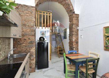 Cucina - Bilocale via Vittorio Emanuele
 
445, Catania - foto 3