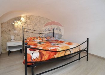 Camera / camera da letto - Bilocale via Vittorio Emanuele
 
445, Catania - foto 5