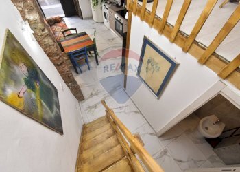 Scale - Bilocale via Vittorio Emanuele
 
445, Catania - foto 6