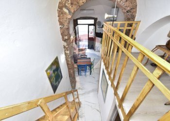 Scale - Bilocale via Vittorio Emanuele
 
445, Catania - foto 10