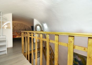 Scale - Bilocale via Vittorio Emanuele
 
445, Catania - foto 13