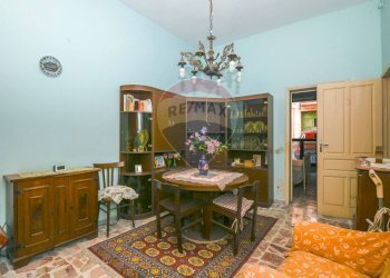 Sala da pranzo - Casa indipendente Via Dante Alighieri
 
37, Niscemi - foto 7