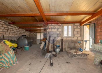 Stanza vuota - Casa indipendente Via Dante Alighieri
 
37, Niscemi - foto 34