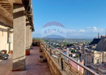 Edificio all\'aperto - Appartamento Via Battiati
 
19, Paterno - foto 5