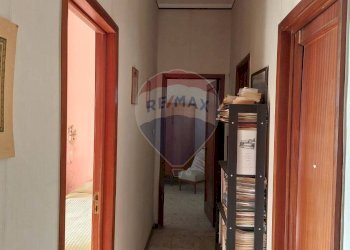 Hall / corridoio - Appartamento Via Battiati
 
19, Paterno - foto 8