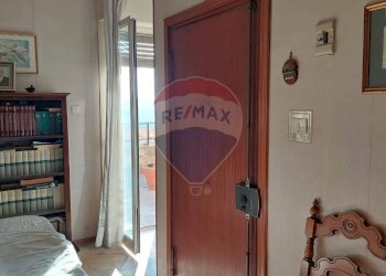 Camera / camera da letto - Appartamento Via Battiati
 
19, Paterno - foto 9