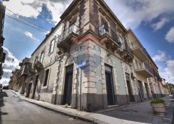 Edificio all\'aperto - Casa indipendente Via Cosenza
 
3, Biancavilla - foto 1