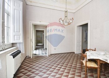 Sala da pranzo - Casa indipendente Via Cosenza
 
3, Biancavilla - foto 25