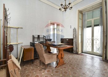 Sala da pranzo - Casa indipendente Via Cosenza
 
3, Biancavilla - foto 32