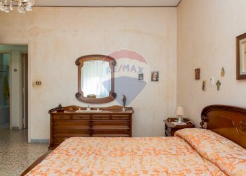 Camera / camera da letto - Quadrilocale cantani
 
2, Acireale - foto 21