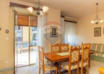 Sala da pranzo - Quadrilocale cantani
 
2, Acireale - foto 23