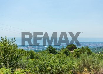 Vista delle montagne - Villa Via Minicuccazzo
 
7, Mascali - foto 19