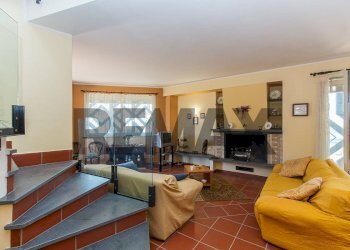 Sala da pranzo - Villa Via Minicuccazzo
 
7, Mascali - foto 52