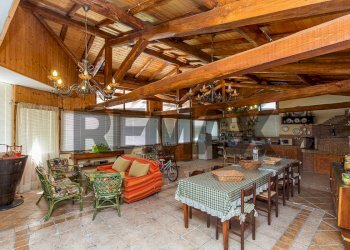 Sala da pranzo - Villa Via Minicuccazzo
 
7, Mascali - foto 65