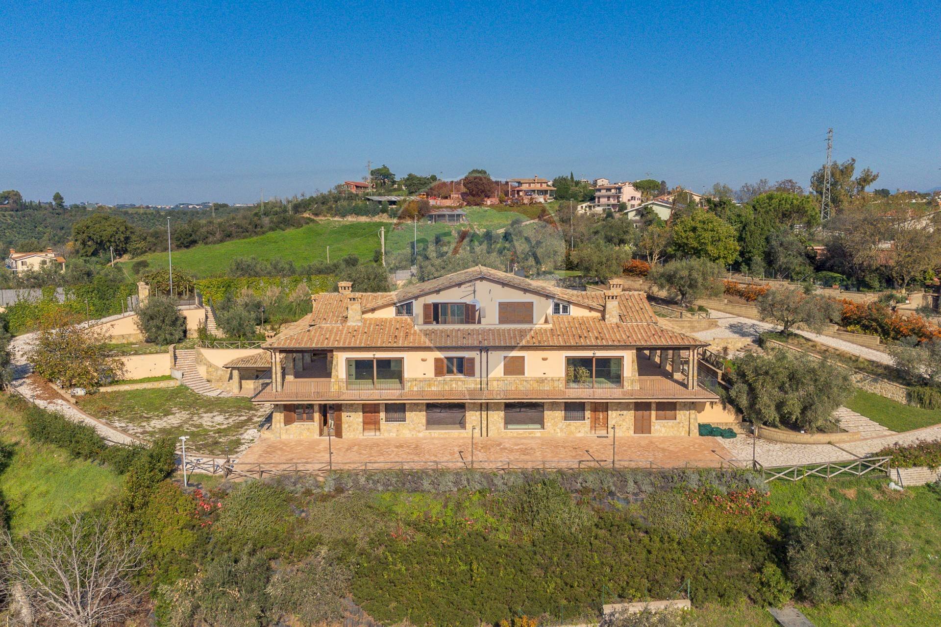 Casa all\'aperto - Villa via Monte Soriano
snc, Castelnuovo di Porto - foto 2