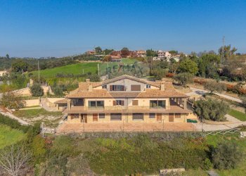 Casa all\'aperto - Villa via Monte Soriano
 
snc, Castelnuovo di Porto - foto 2