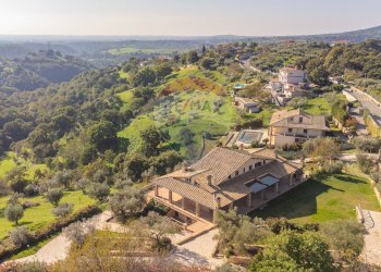 Vista delle montagne - Villa via Monte Soriano
 
snc, Castelnuovo di Porto - foto 6