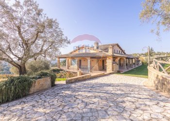 Casa all\'aperto - Villa via Monte Soriano
 
snc, Castelnuovo di Porto - foto 41