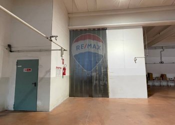 Ricezione / Lobby - Capannone Arcevia - foto 8