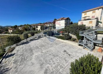 Edificio all\'aperto - Capannone Arcevia - foto 23