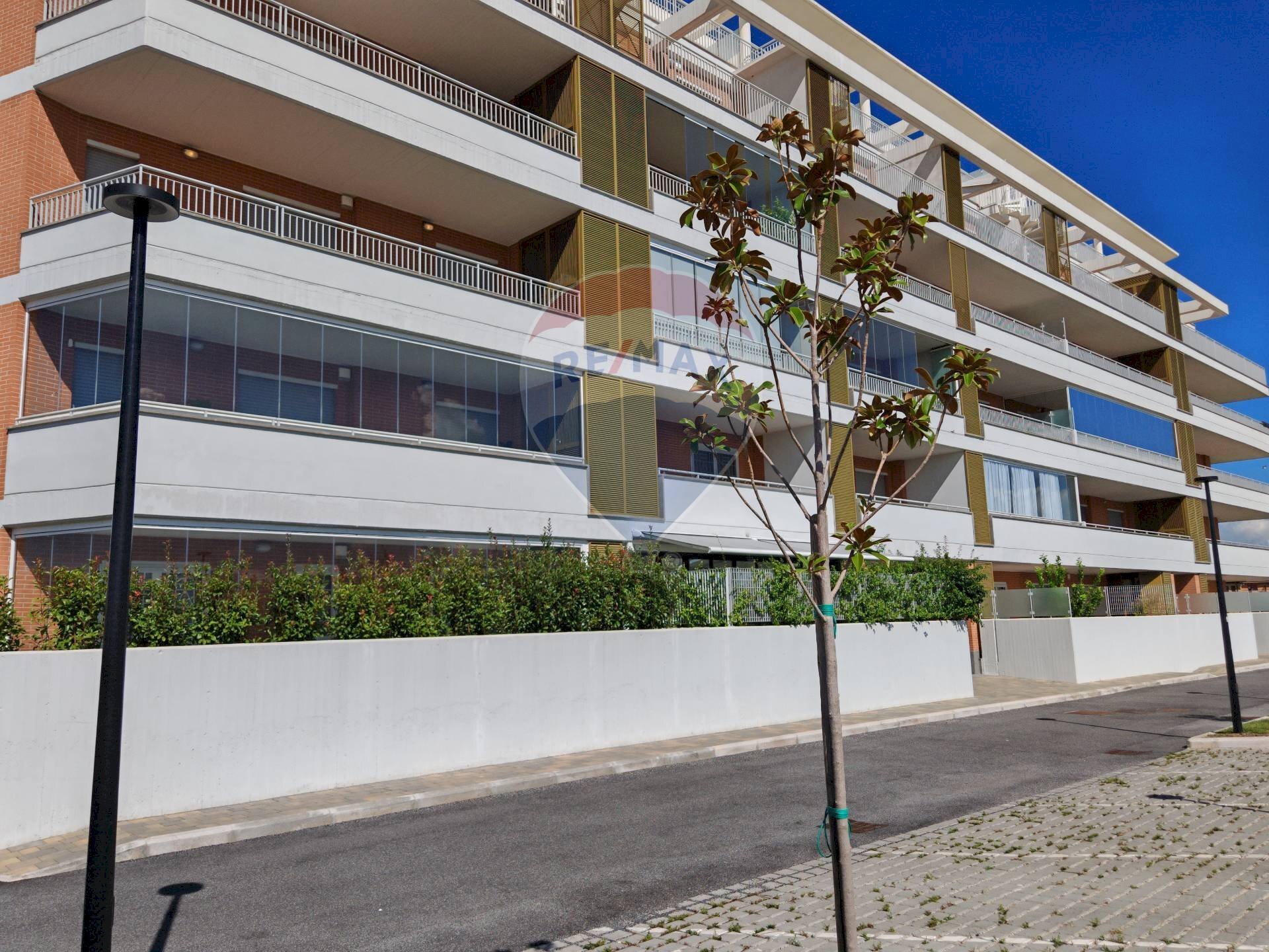 Edificio all\'aperto - Trilocale VIA ASPROMONTE
 
9, Roma - foto 2