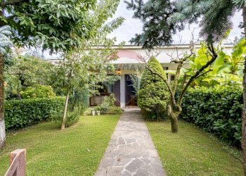 Giardino - Villa a Schiera Manzoni
 
2, Ornago - foto 1