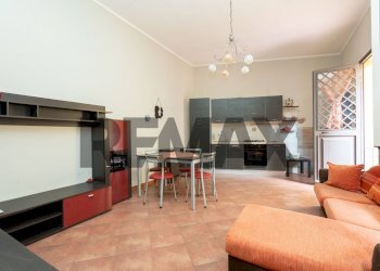 Sala da pranzo - Casa indipendente Via Soldato Scuto
 
4, San Giovanni la Punta - foto 1