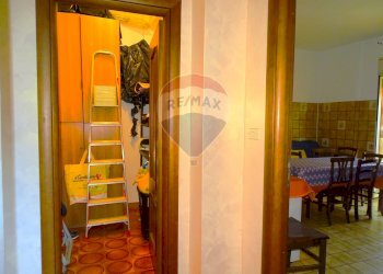 Hall / corridoio - Trilocale Via Napoli
 
99, Misterbianco - foto 11