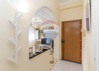 Hall / corridoio - Trilocale Via Alessandro Volta
 
32, Acireale - foto 2