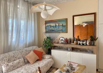 Soggiorno - Trilocale Via Alessandro Volta
 
32, Acireale - foto 1