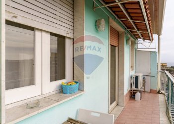 Balcone - Trilocale Via Alessandro Volta
 
32, Acireale - foto 20