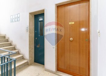 Scale - Trilocale Via Alessandro Volta
 
32, Acireale - foto 22