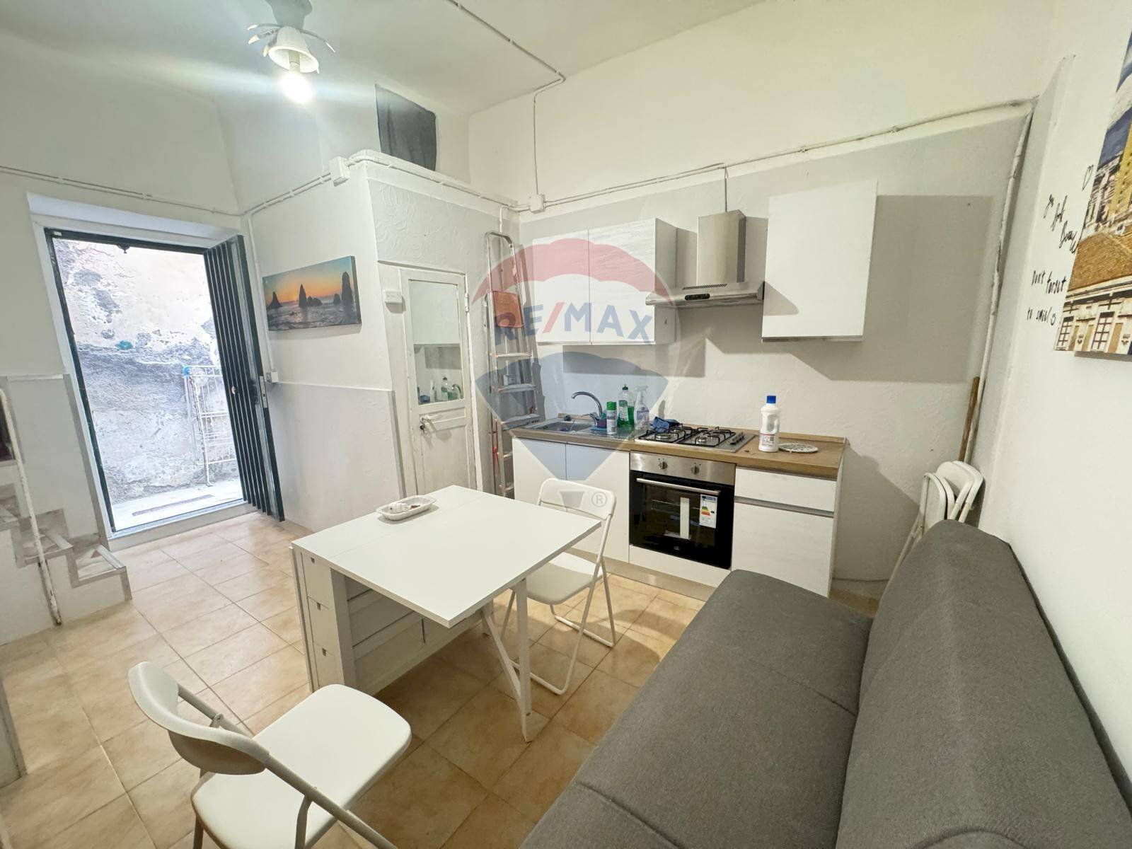 Cucina - Casa indipendente VIA CASTROMARINO
 
76, Catania - foto 3