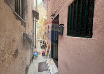 Terrazza - Casa indipendente VIA CASTROMARINO
 
76, Catania - foto 15