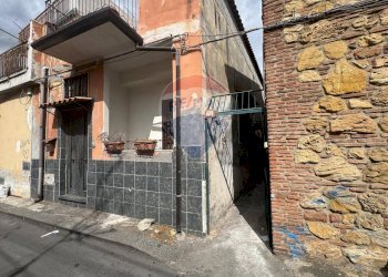 Casa all\'aperto - Casa indipendente VIA CASTROMARINO
 
76, Catania - foto 16