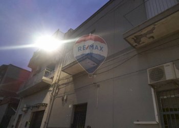 Edificio all\'aperto - Trilocale Via Puglia
 
10, Catania - foto 5