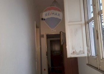 Hall / corridoio - Trilocale Via Puglia
 
10, Catania - foto 9