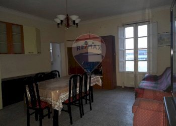 Sala da pranzo - Trilocale Via Puglia
 
10, Catania - foto 14