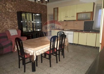 Sala da pranzo - Trilocale Via Puglia
 
10, Catania - foto 17