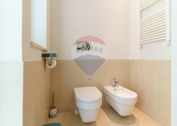 Bagno - Bilocale Viale Ruggero Di Lauria
81, Catania - foto 13