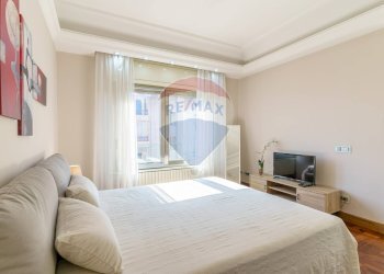 Camera / camera da letto - Bilocale Viale Ruggero Di Lauria
81, Catania - foto 20