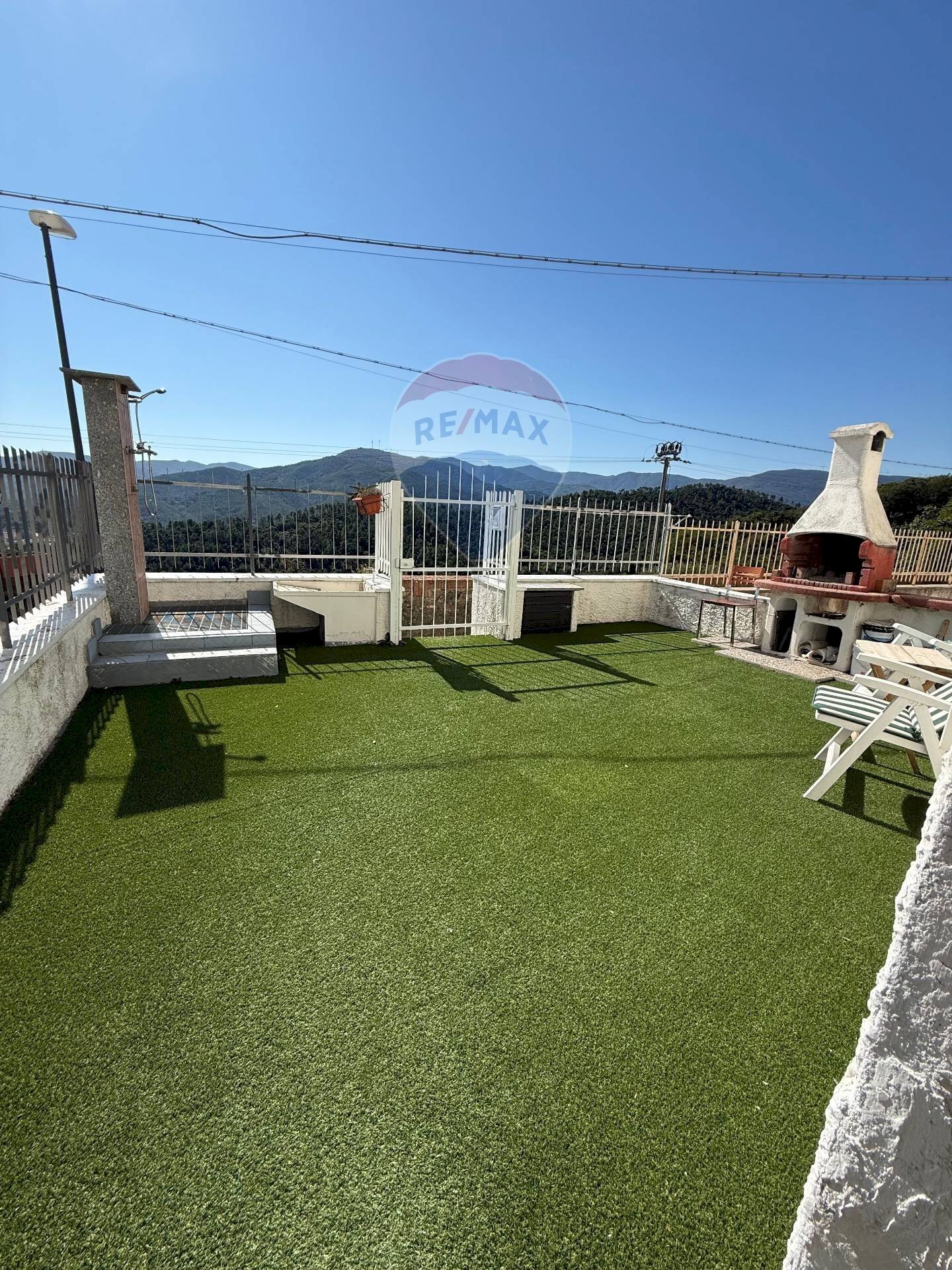 Giardino - Bilocale Via N.S.Del Monte
 
86, Savona - foto 1