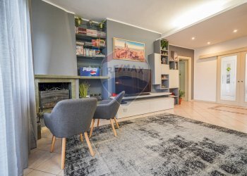 Soggiorno - Semi-detached house via Trento
 
10, Treviolo - photo 7